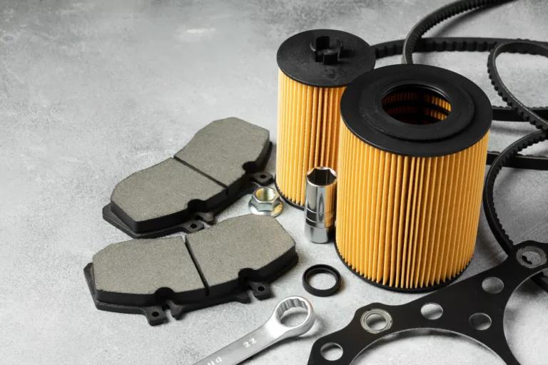 diferentes accesorios de coche